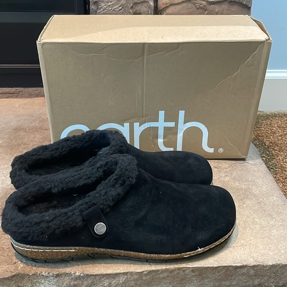 🔥Earth🔥 - Picture 1 of 9